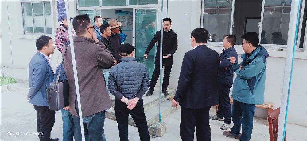 西南督查組在自治區(qū)、日喀則市、吉隆縣、吉隆鎮(zhèn)有關(guān)領(lǐng)導(dǎo)的陪同下對(duì)吉隆鎮(zhèn)污水處理廠檢查工作